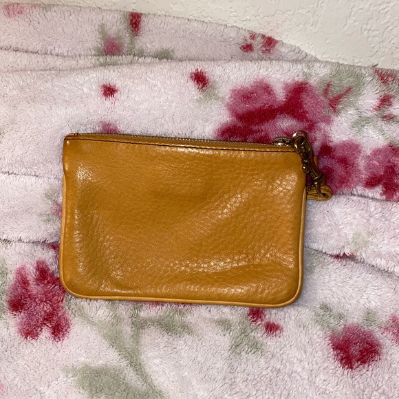 Vintage Tan Leather Coach Wristlet - Picture 2 of 4